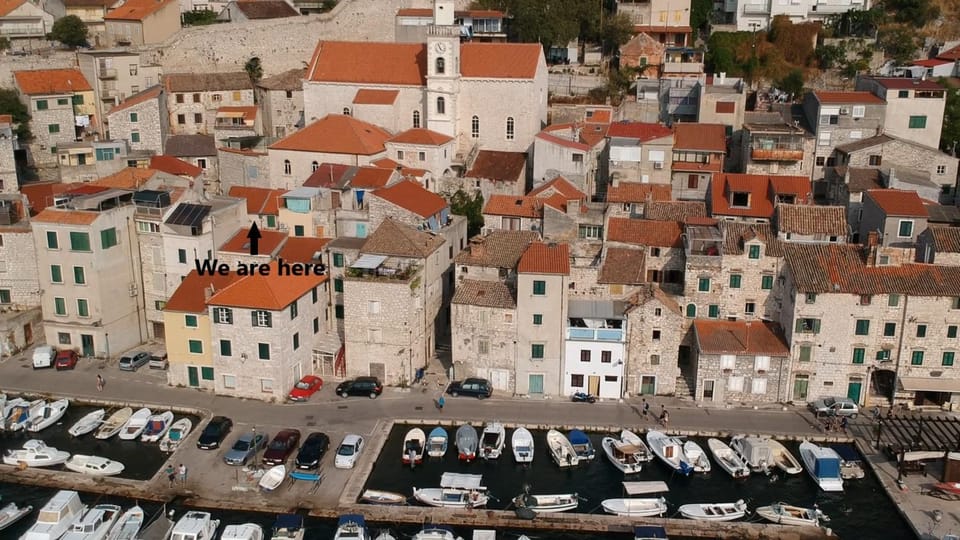 Nearby landmark, Neighbourhood, Natural landscape, View (from property/room), Area and facilities