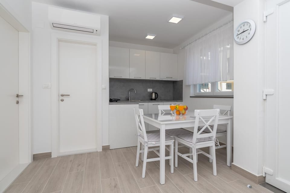 Apartman Jasna Apartment in Makarska