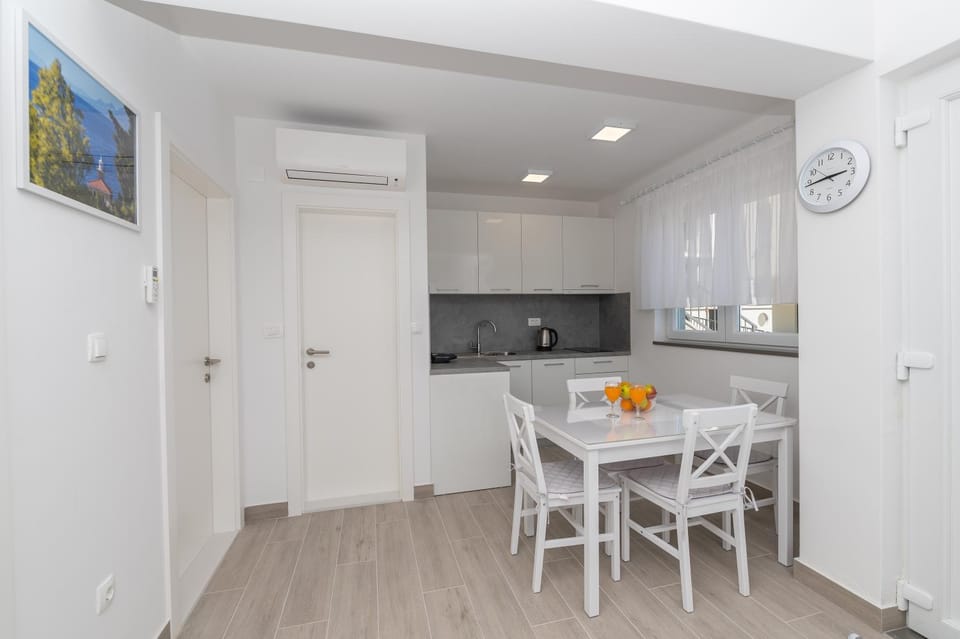 Apartman Jasna Apartment in Makarska