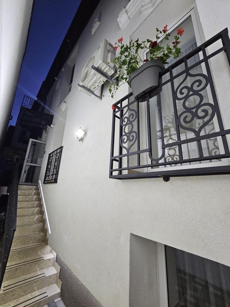 Inner courtyard view