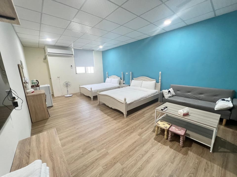Photo of the whole room