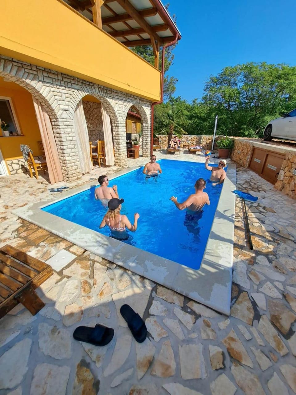 Patio, Day, People, Natural landscape, View (from property/room), Pool view, Swimming pool, group of guests, sunbed