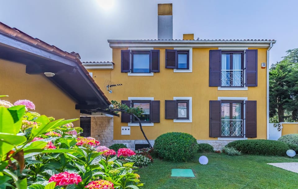 Villa Jasmine with swimming pool Villa in Pula