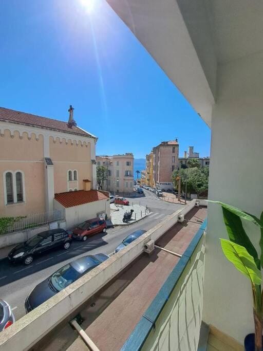 Beau studio proche centre ville et plage Apartment in Ajaccio