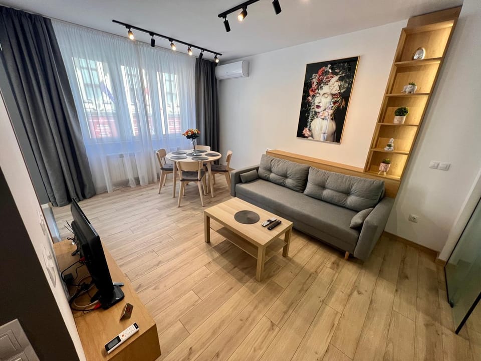 LOCATION ! Sofia Opera View Apartment next to ALEXANDER NEVSKY CATHEDRAL Apartment in Sofia
