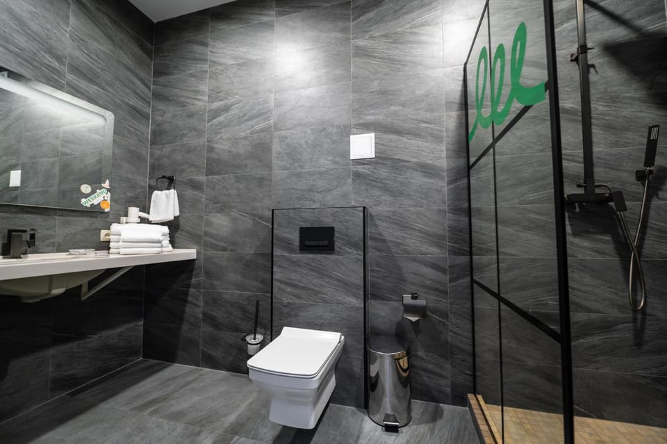 Shower, Toilet, Bathroom