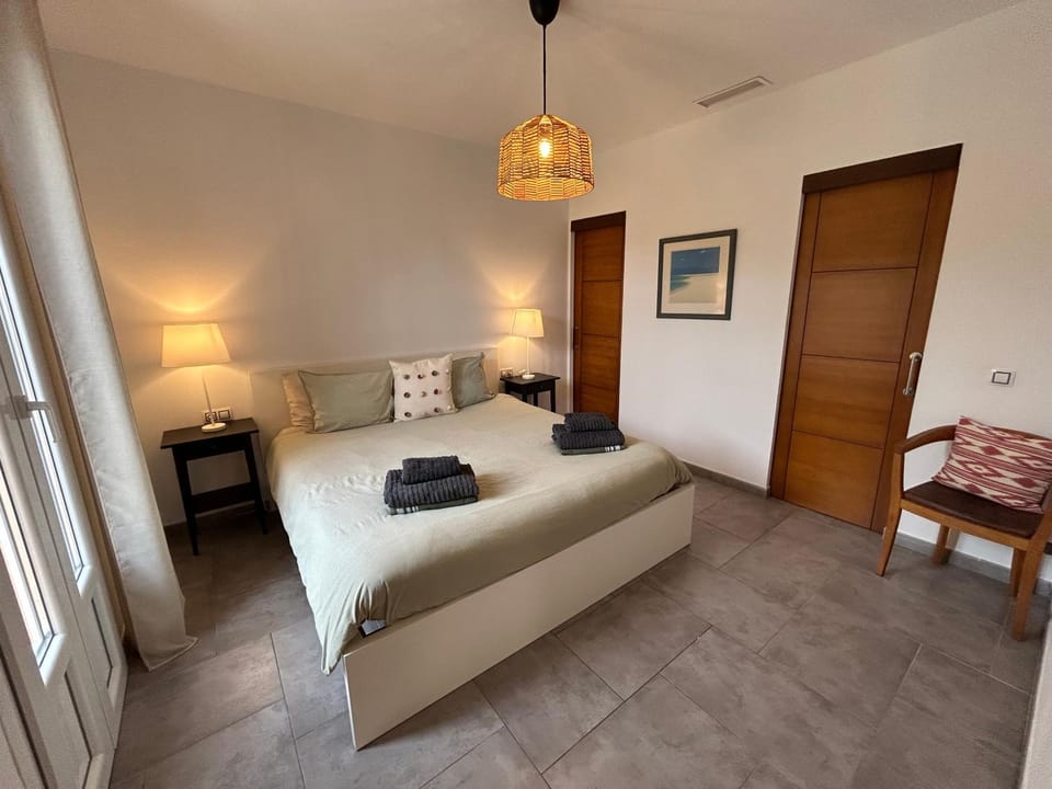 Bed, Photo of the whole room, Bedroom, towels, wardrobe
