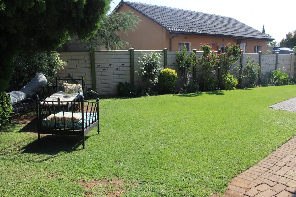 Garden, Garden view