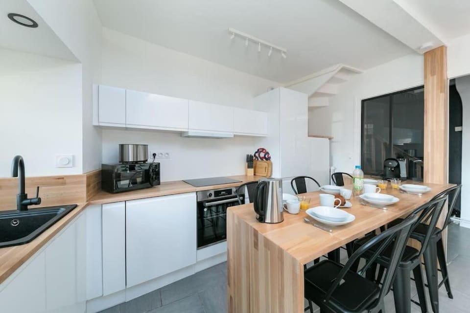 Coffee/tea facilities, Kitchen or kitchenette, minibar, toaster