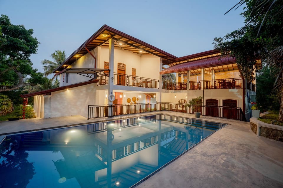 Property building, Swimming pool