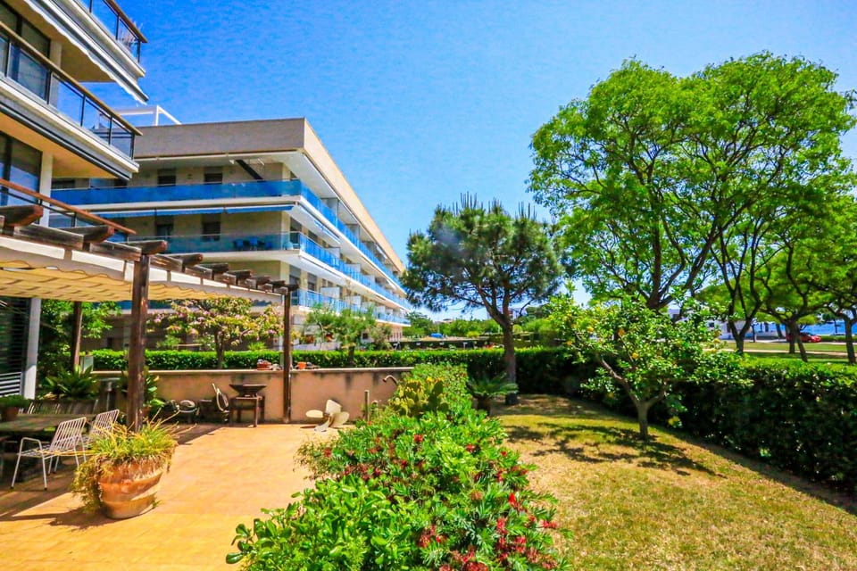 LITORAL COSTA DORADA - CIUTADELLA bjs Only families Apartment in Cambrils