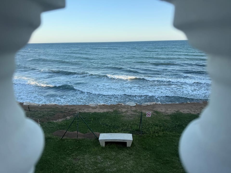 Beachfront apartment with pleasant views of the sea and the historic lighthouse. Apartment in Costa del Sol