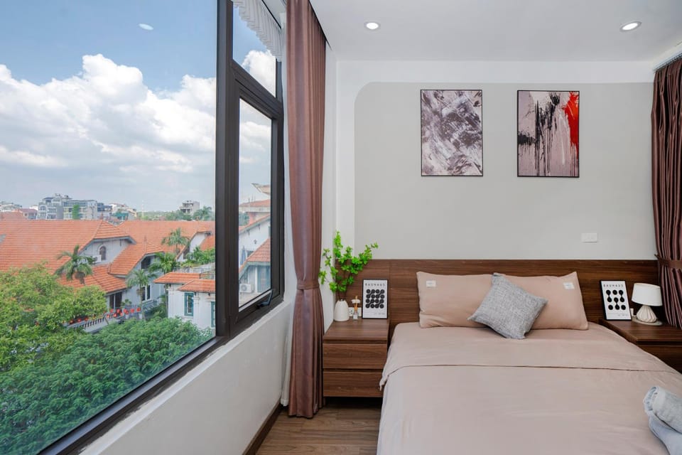 Bed, View (from property/room), Photo of the whole room, Bedroom