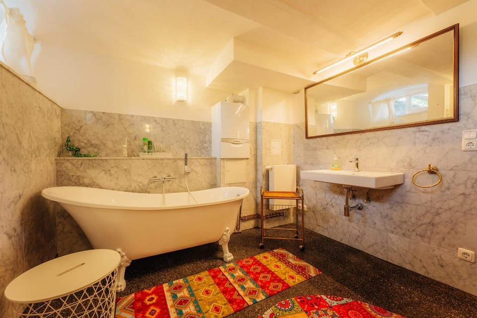 Bathroom, Bath