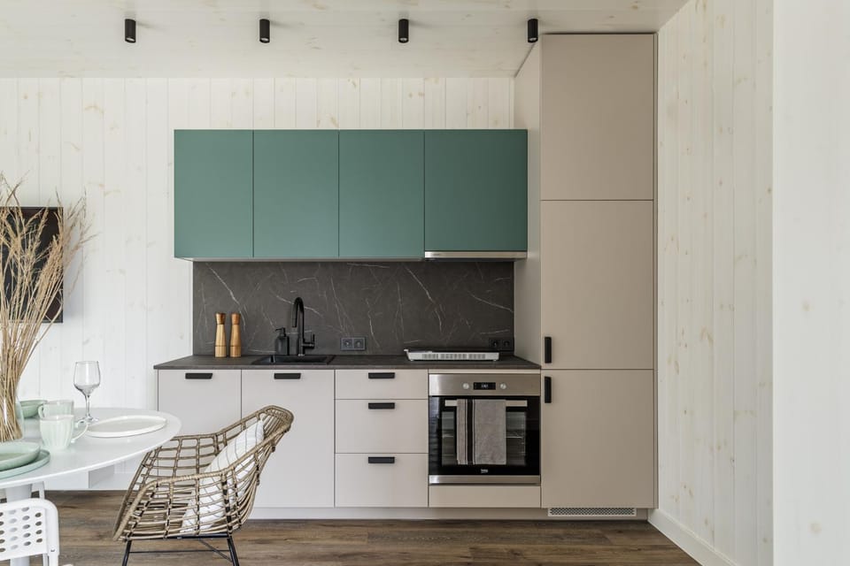 Kitchen or kitchenette, Dining area, pet friendly, stove