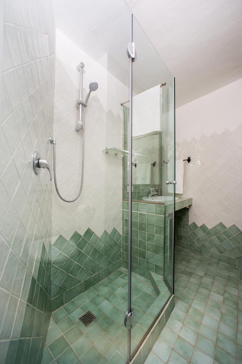 Shower, Bath