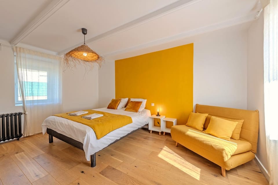 Living room, Bedroom