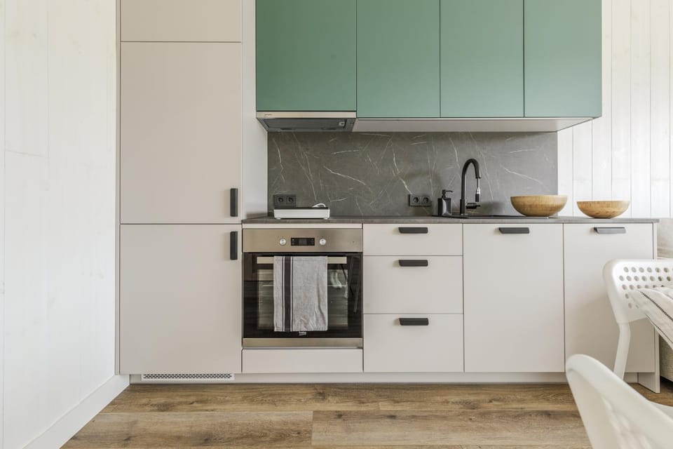 Kitchen or kitchenette, pet friendly, stove