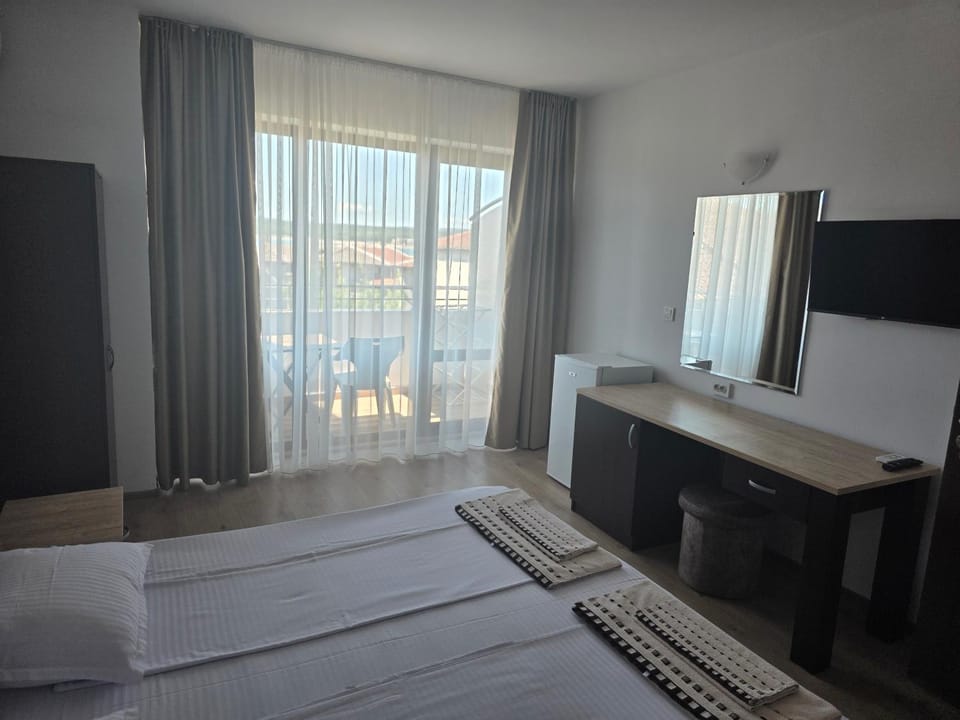 Стаи за гости Мистрал Bed and Breakfast in Burgas Province