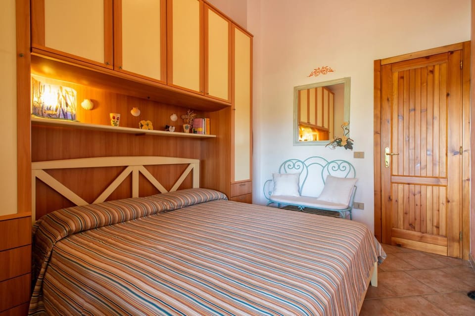 Property building, Living room, Bedroom