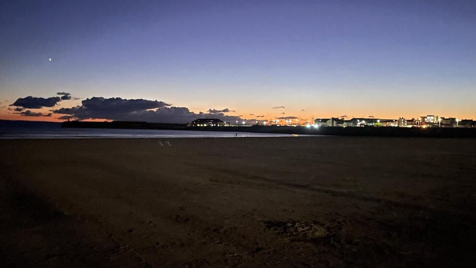 Bayside Guest House Bed and Breakfast in Porthcawl