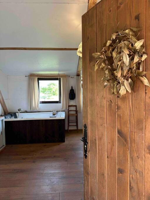 Cosy Cabane Boise solaire, Balneo bath et toilette seche a la Ferme Chalet in Mimizan
