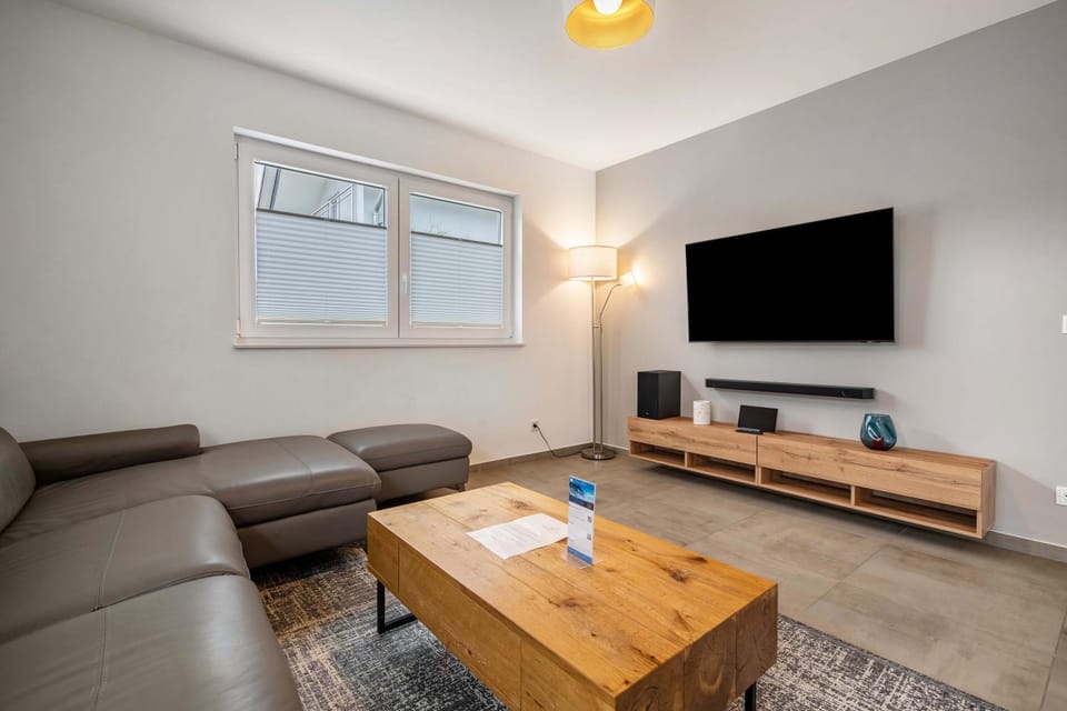 Bathroom, Living room