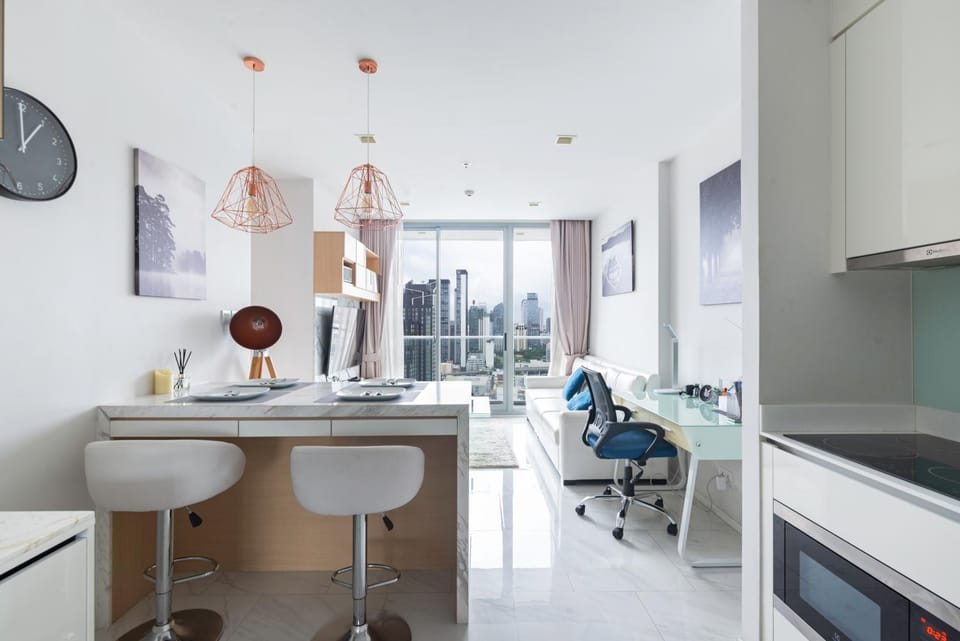 Kitchen or kitchenette, Living room, Dining area, minibar, stove