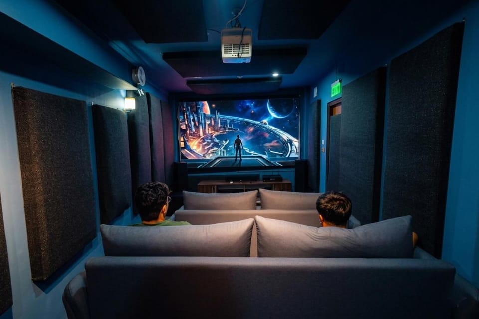 Communal lounge/ TV room, TV and multimedia, Evening entertainment