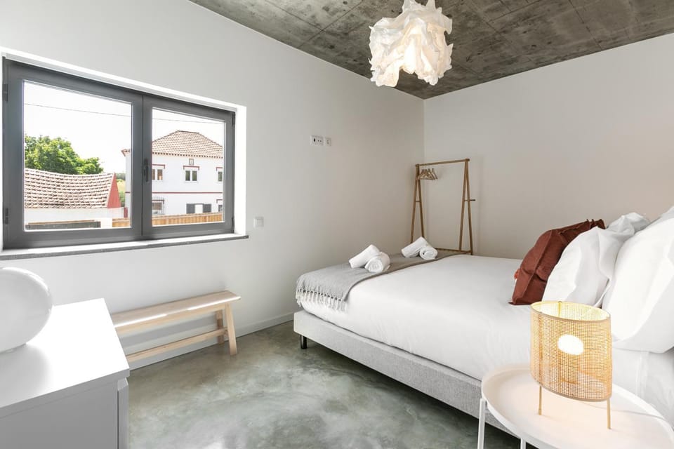 Bed, Photo of the whole room, Decorative detail, Bedroom