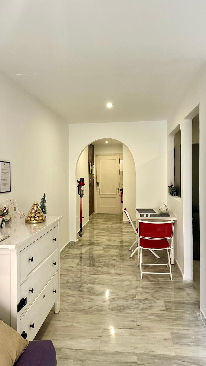 The pearl of Pinacho - Beach front & swimming pool Apartment in Estepona