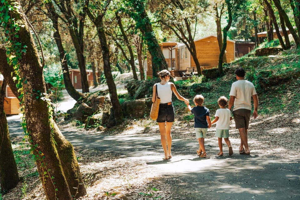 People, Natural landscape, children, Family