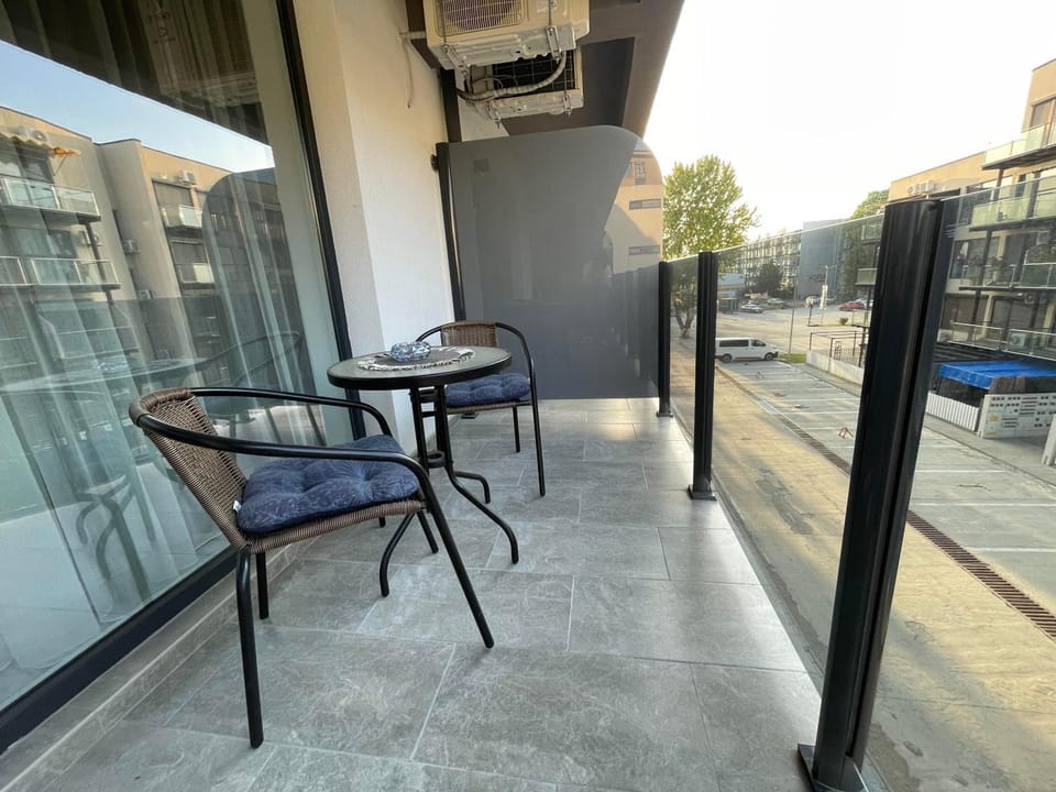 View (from property/room), Balcony/Terrace