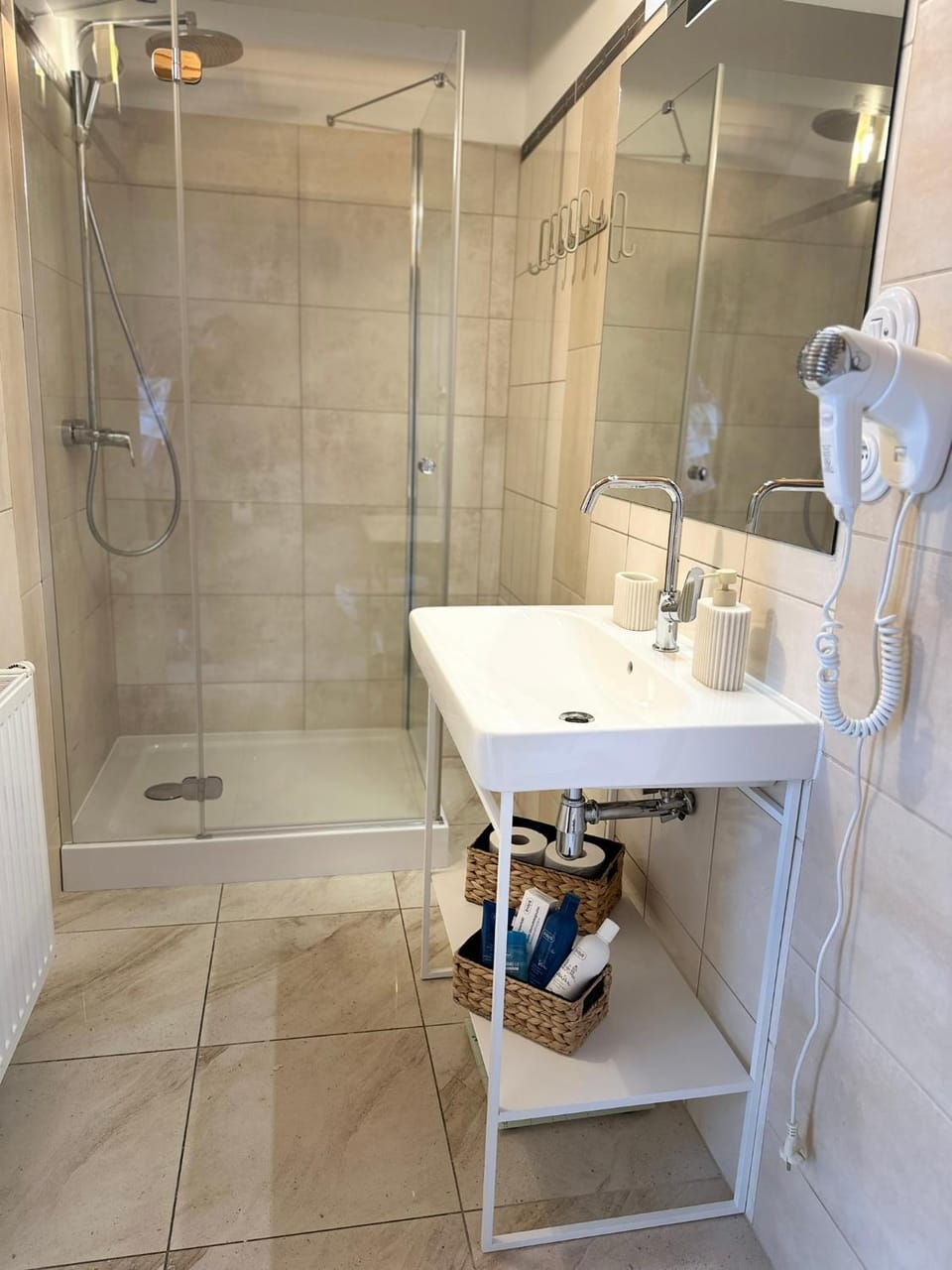 Shower, Bathroom