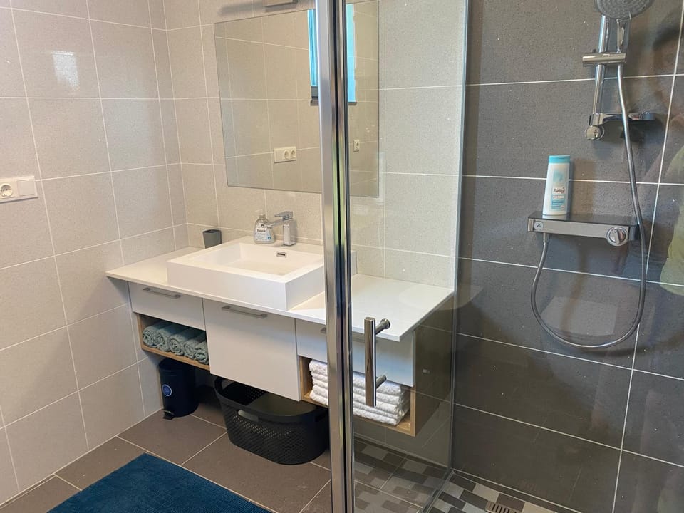Terra Toscana Apartman 9600,Sárvár Felső-Sótonyi ut 20 Apartment in Hungary