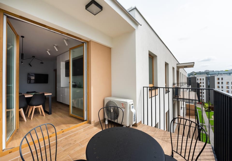 Property building, Balcony/Terrace