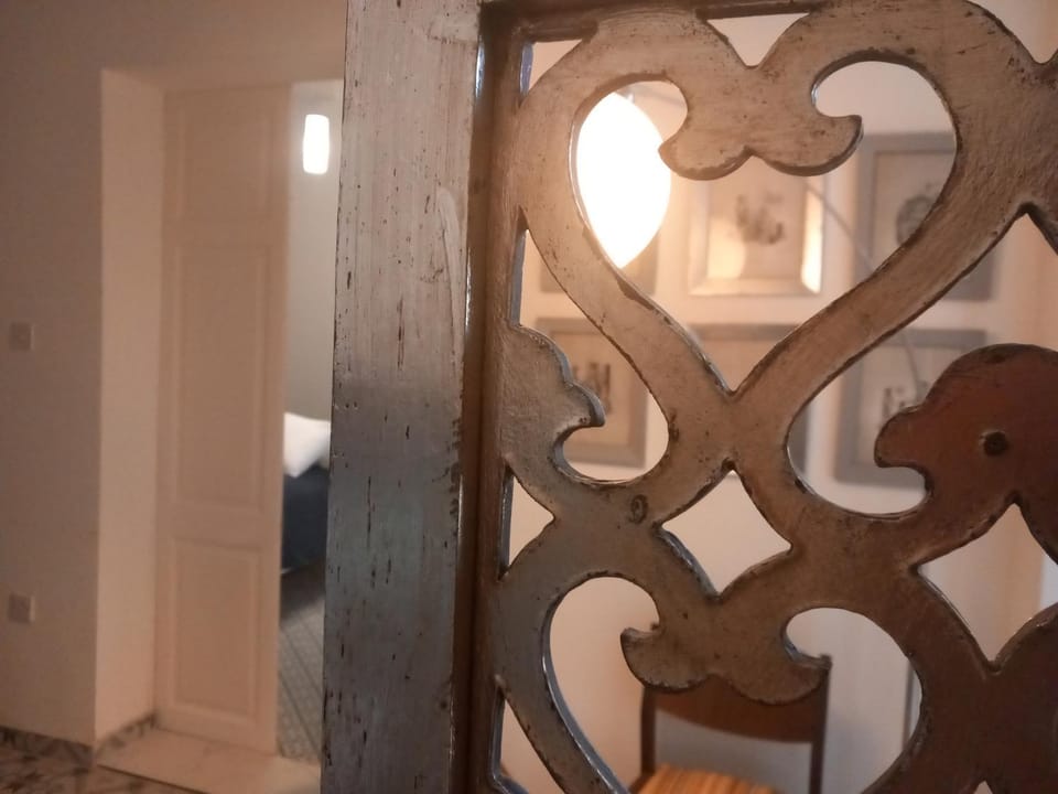 Living room, Decorative detail