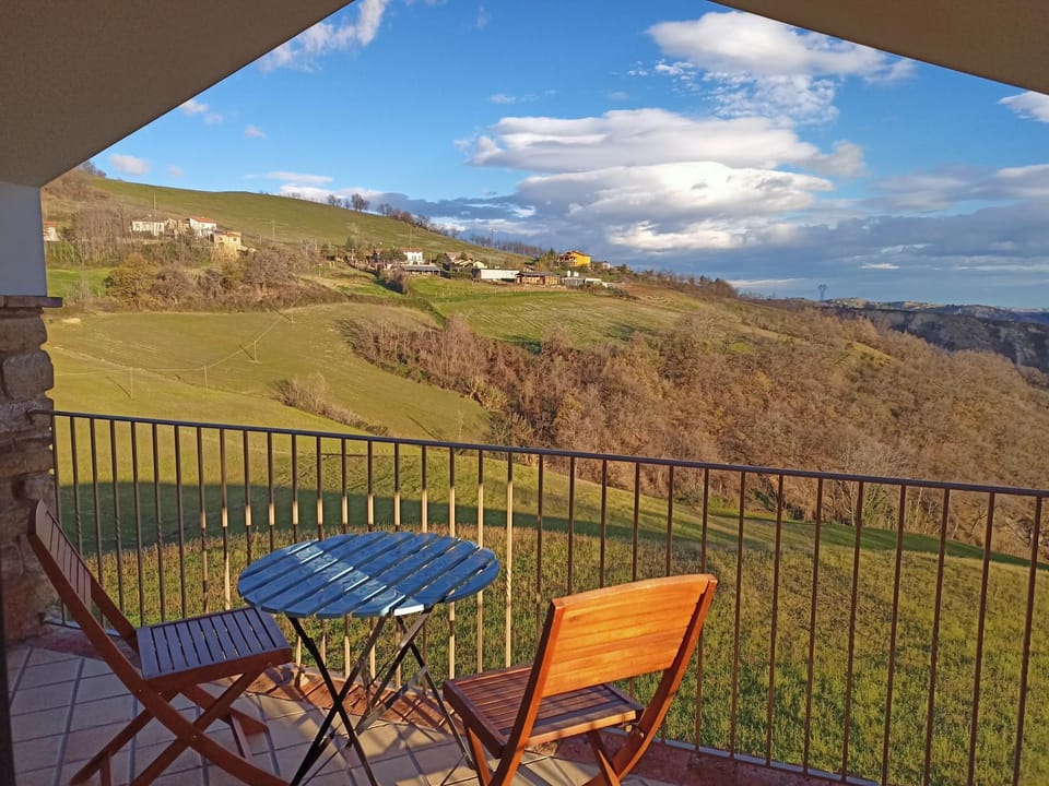 Natural landscape, View (from property/room), Balcony/Terrace