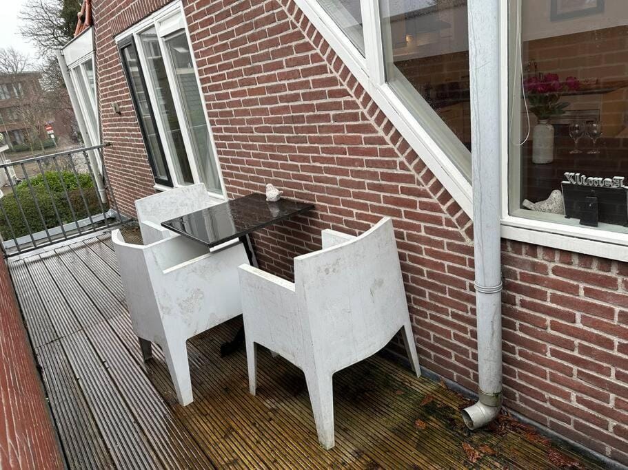 Beach nearby, close to Amsterdam, The Hague -6p Apartment in Wassenaar