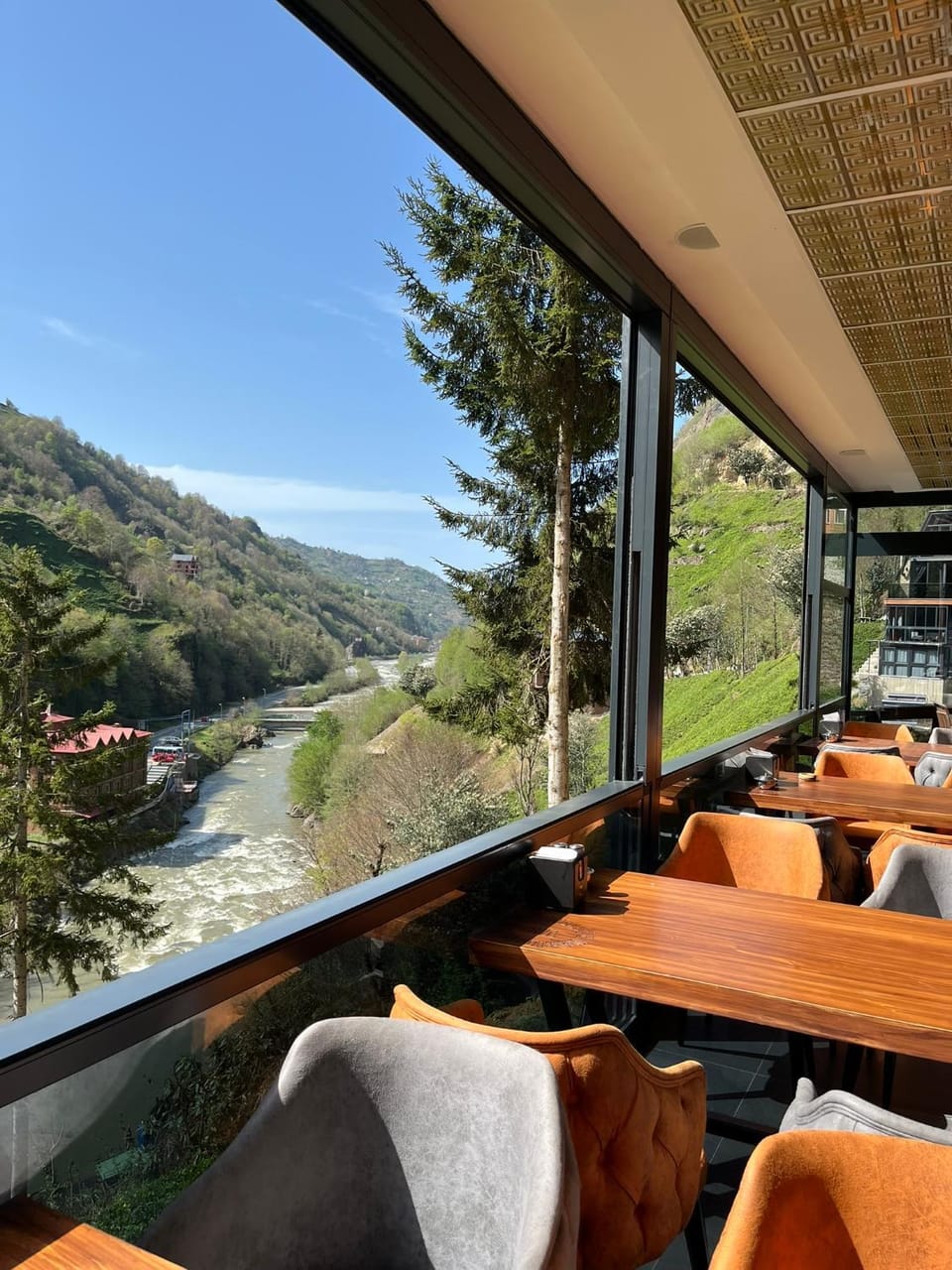 Restaurant/places to eat, Restaurant/places to eat, Dining area, Quiet street view