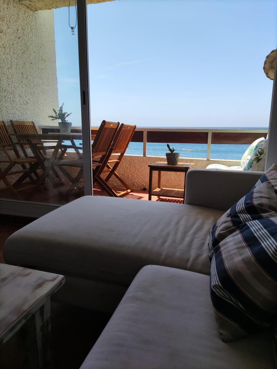 View (from property/room), Balcony/Terrace, Living room