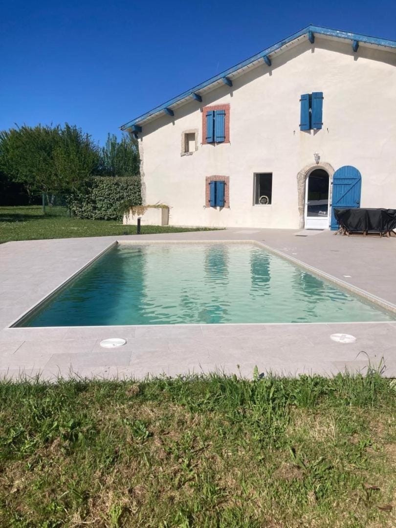 A noust House in Nouvelle-Aquitaine