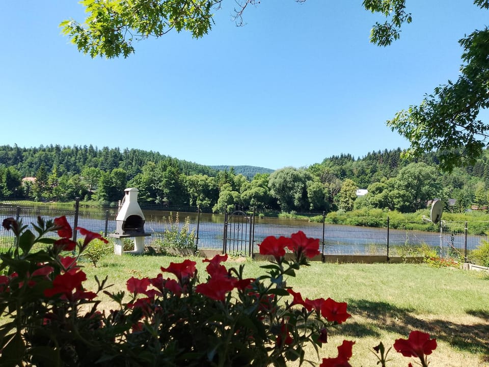 Chatka nad Sanem w Lesku 1 Bed and Breakfast in Poland