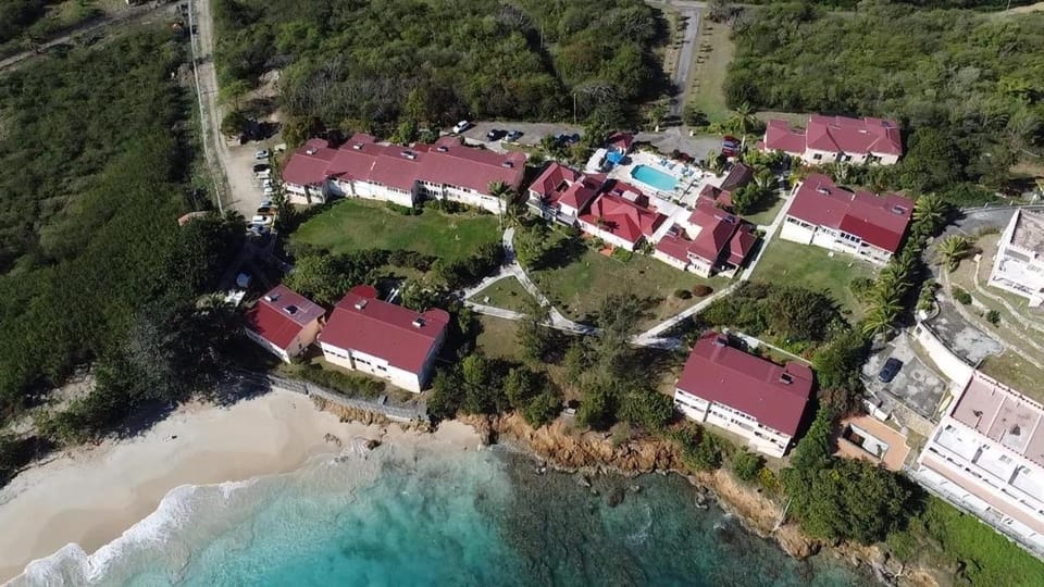 Villa by the sea Villa in Antigua and Barbuda