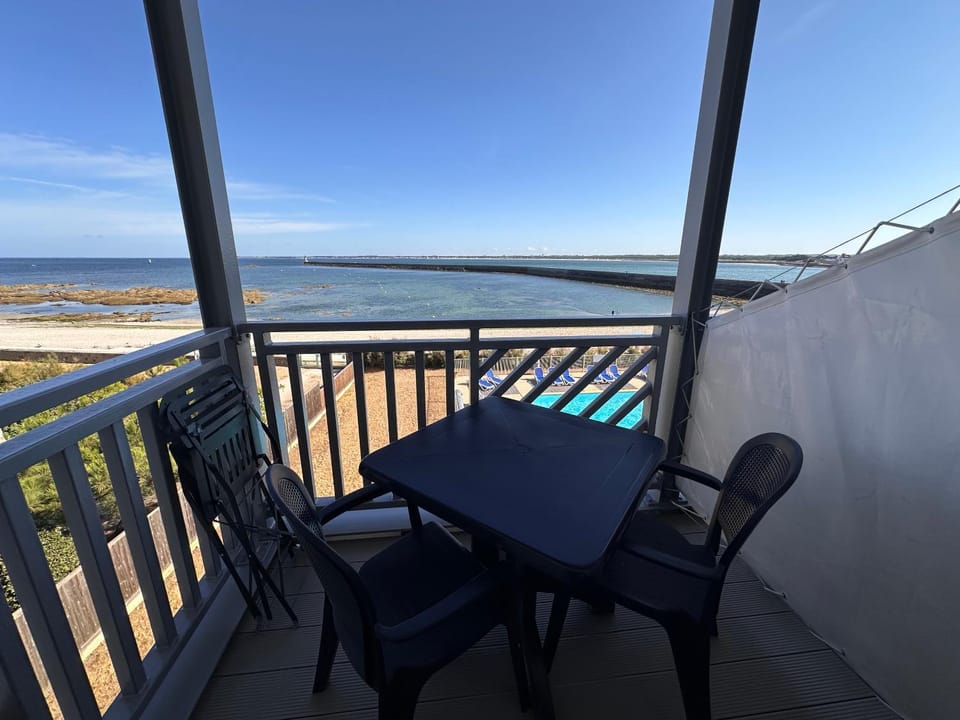 Appartement face mer Le Croisic , piscine privée et plage Apartment in Le Croisic