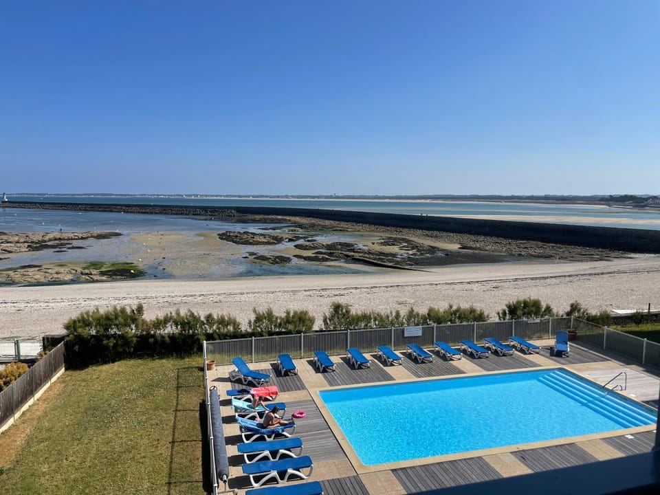Pool view, Sea view, Swimming pool