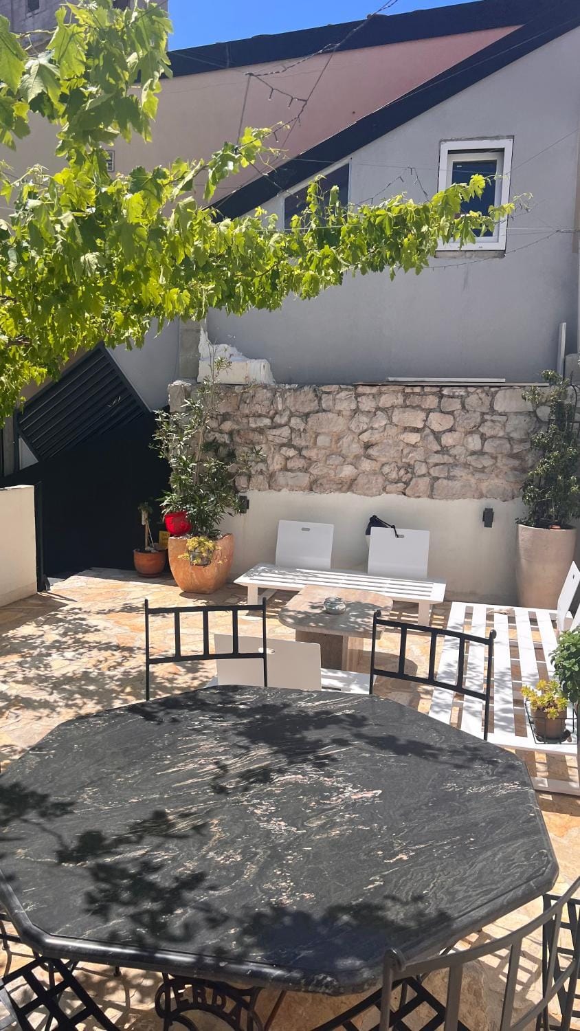 Patio, Living room, Seating area, Dining area