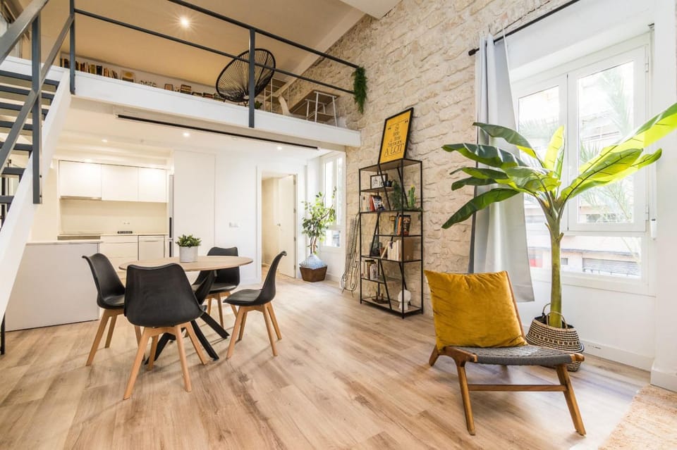 Kitchen or kitchenette, Living room, Seating area, air conditioner