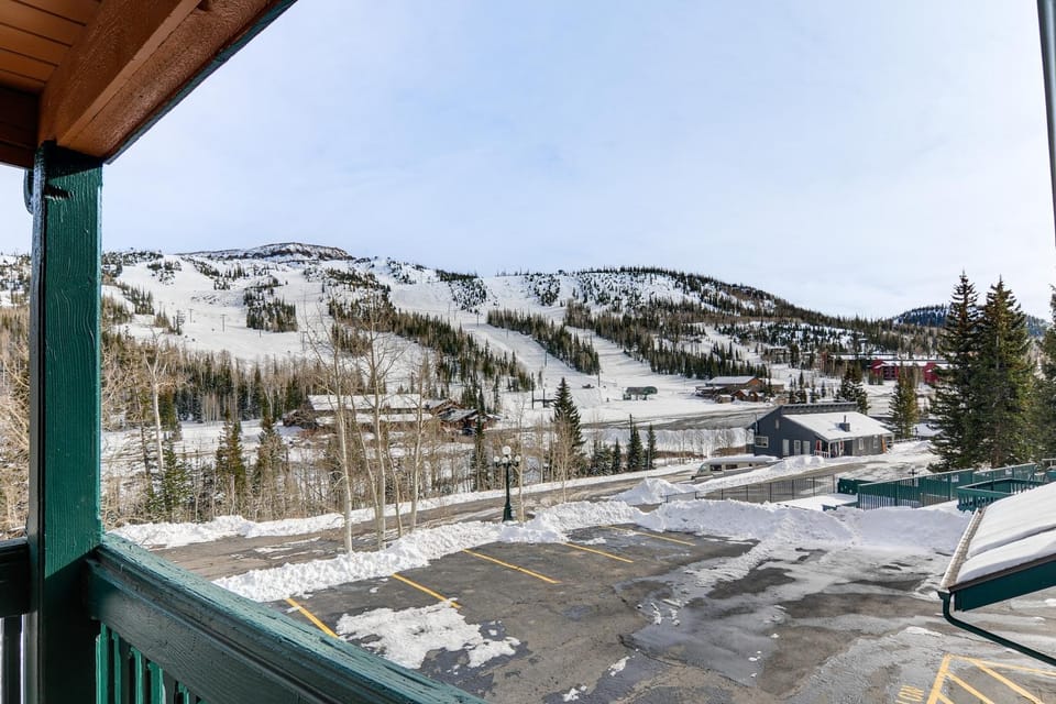 Brian Head Condo: Walk to Giant Steps Ski Lifts! House in Brian Head