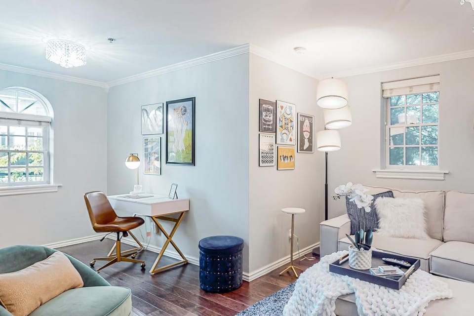 The Saint Apartment in Fayetteville